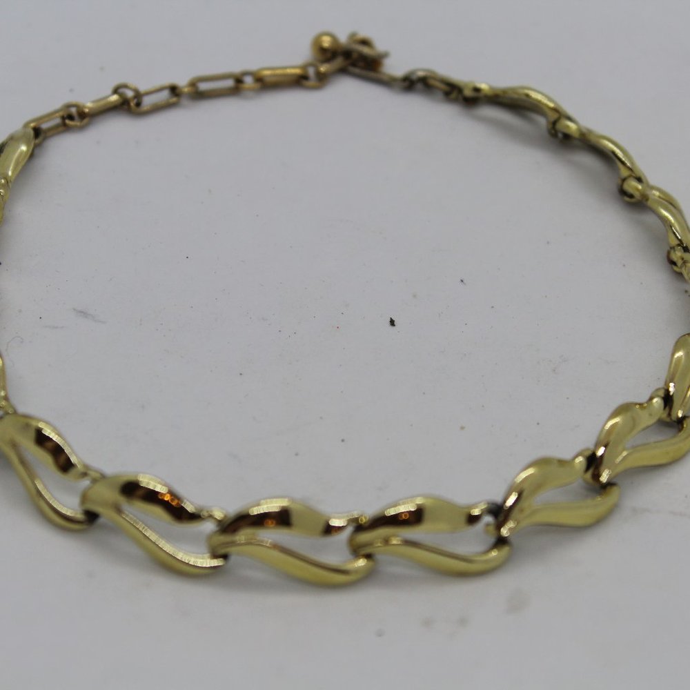 12-15 inch gold tone choker style short necklace